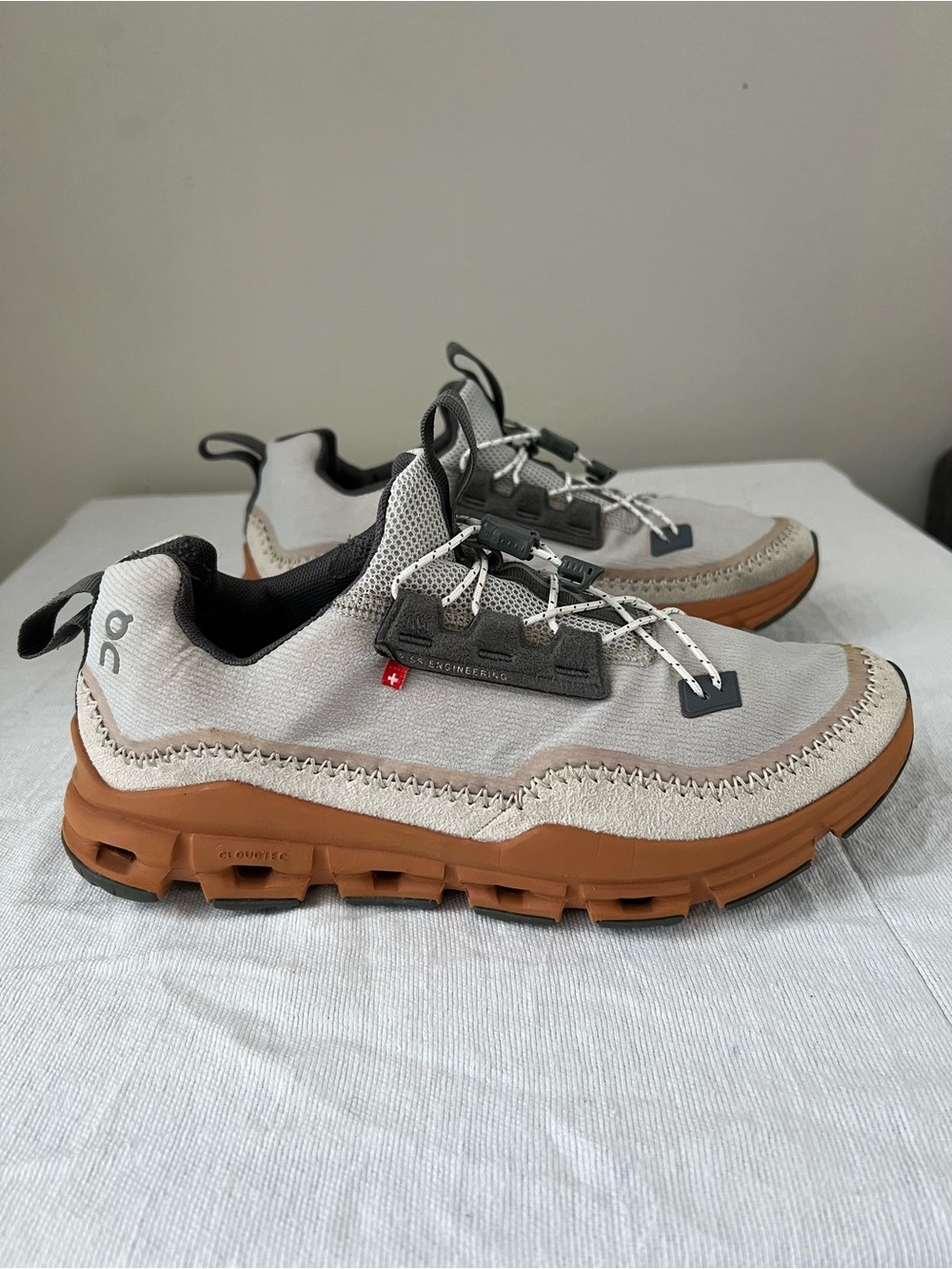 On Running Cloudaway Glacier Pecan Women’s Size 9 Sneakers